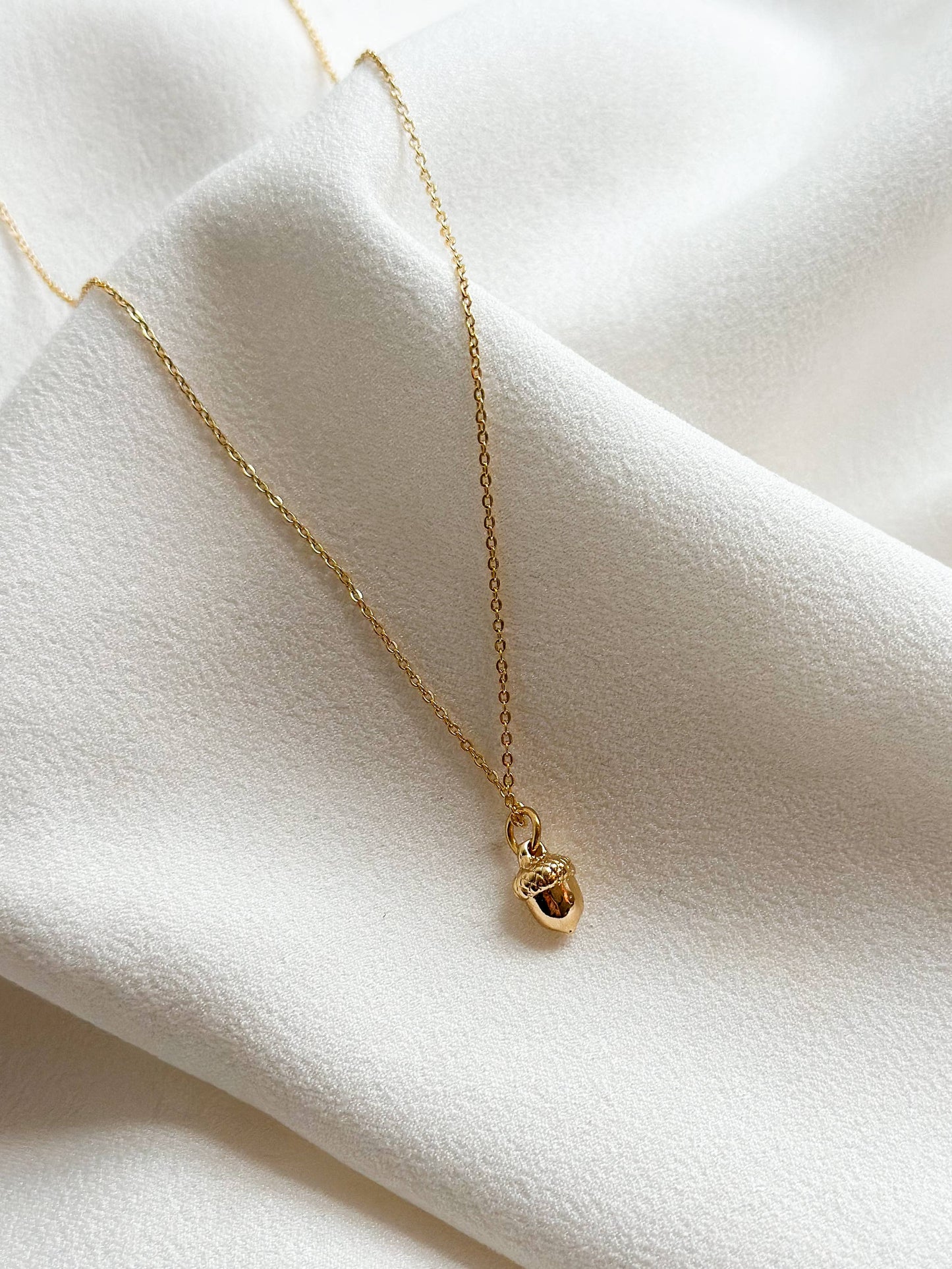 18k Gold Acorn Pendant Necklace