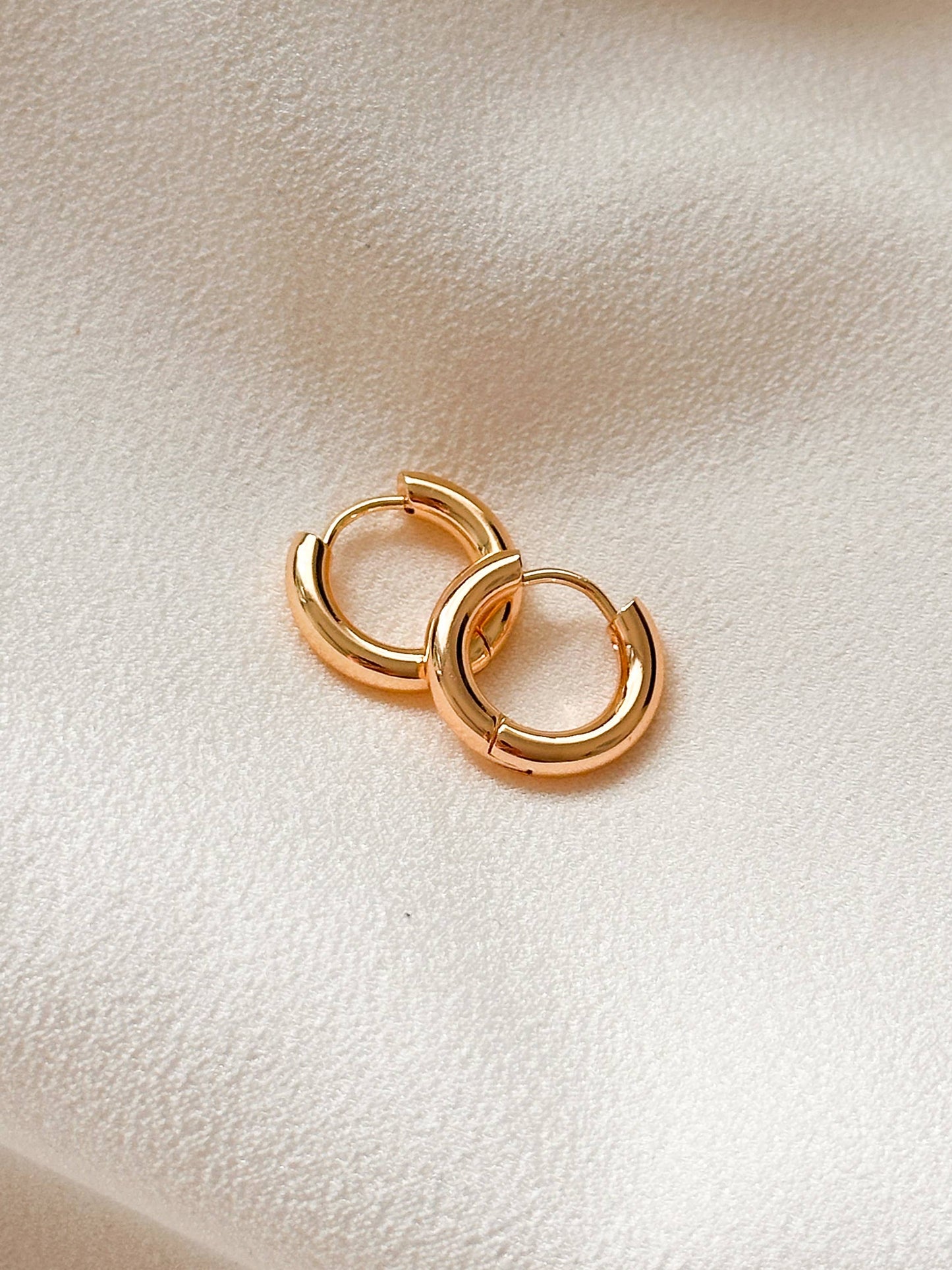 18k Gold Plated Chunky Huggie Hoop Earrings