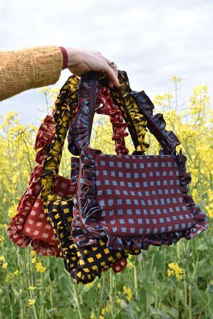 THE MASHRU FRILL BAG