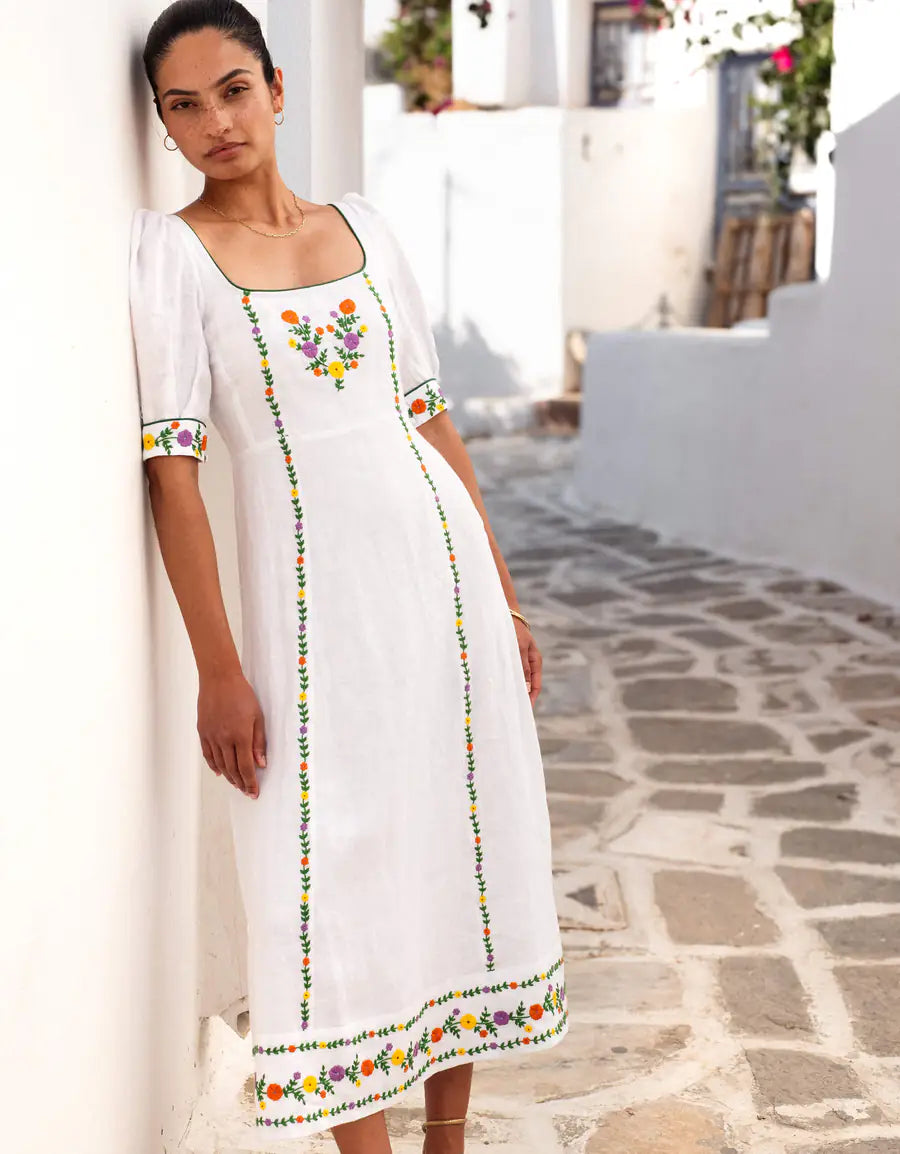 SIERRA DRESS - Vintage Daisy Embroidery