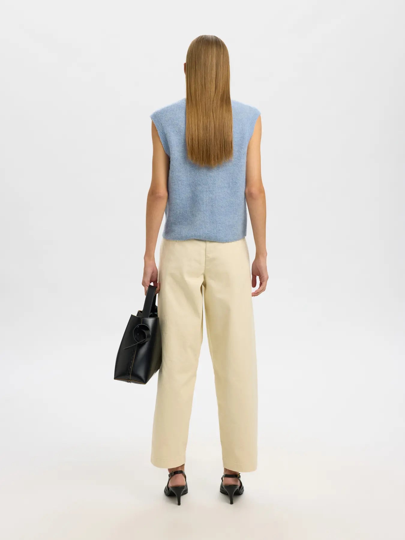 casa_ru_sleeveless_knit_soft_blue