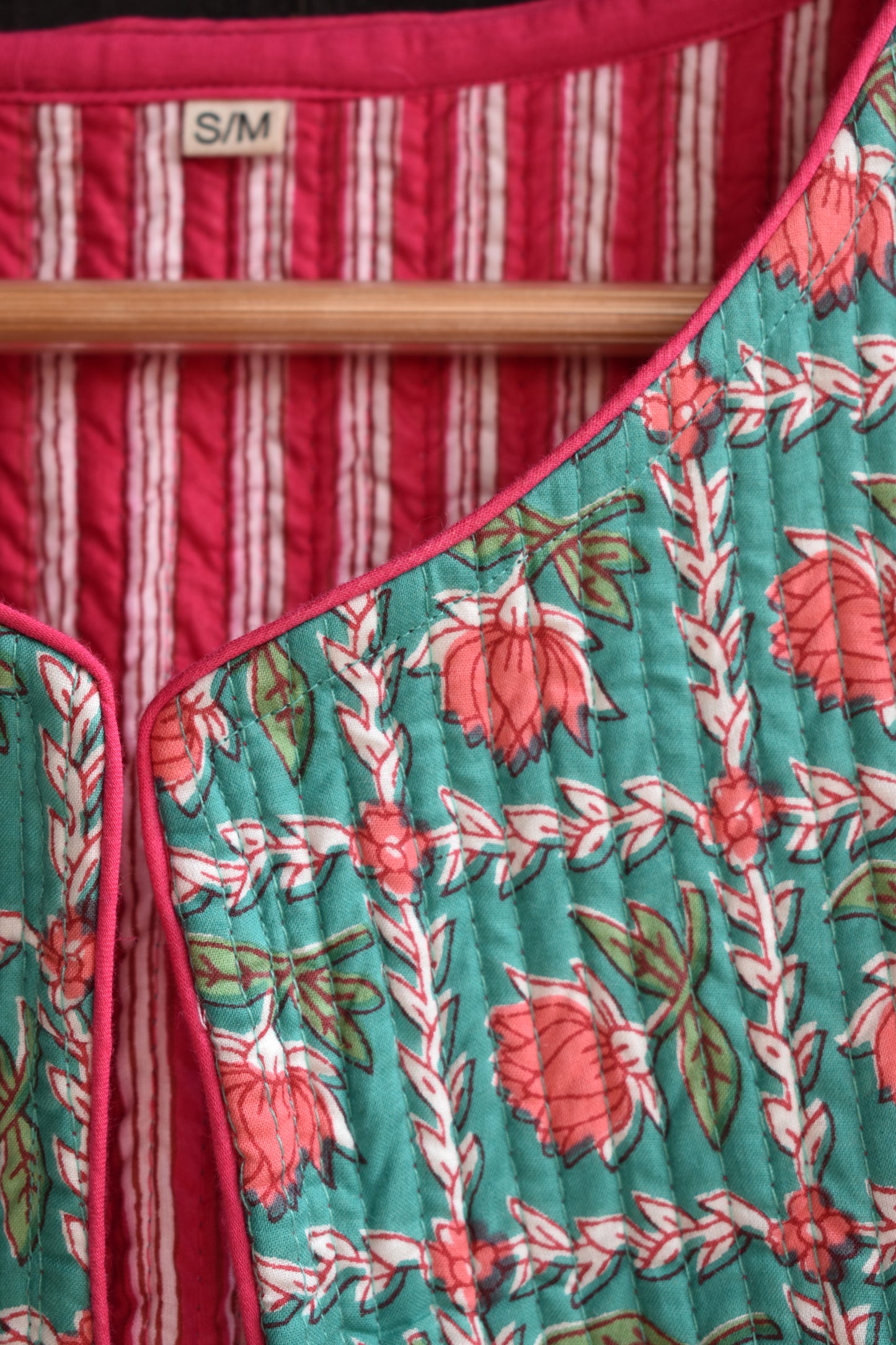 scalloped_bottom_green_pink_waistcoat