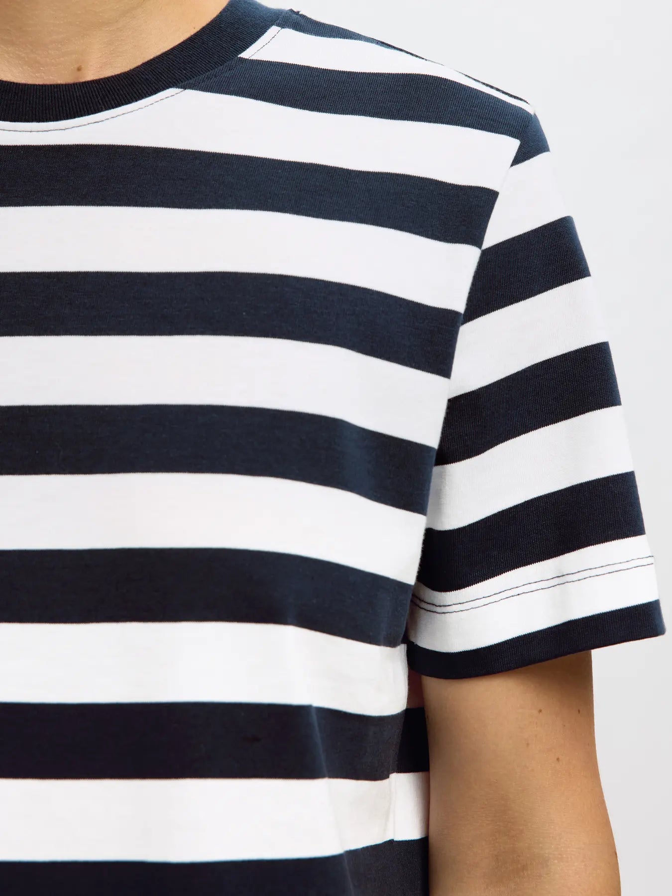 striped_boxy_tee_dark_sapphire_white